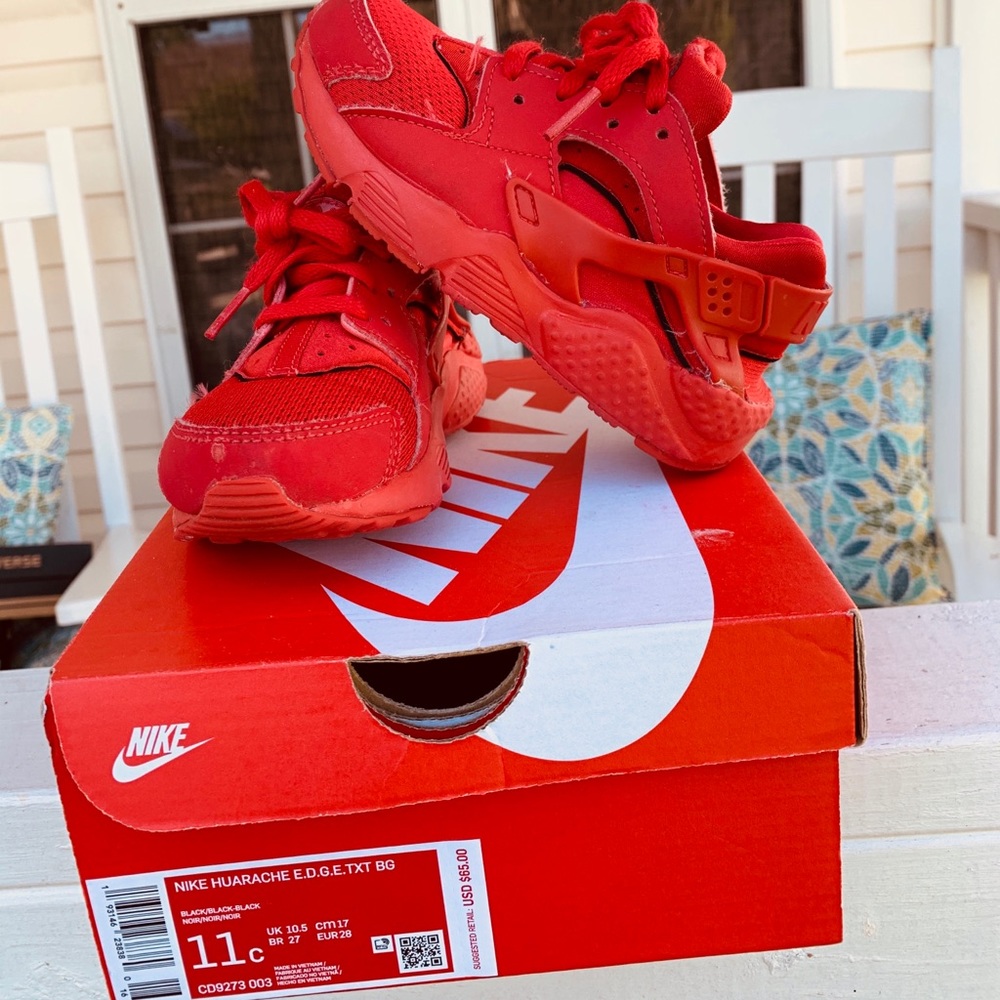 Red Nike Huaraches